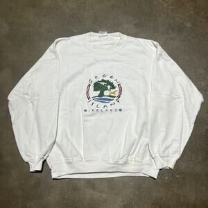 Vintage 90s Ireland Green Island White Tourist Sweatshirt
